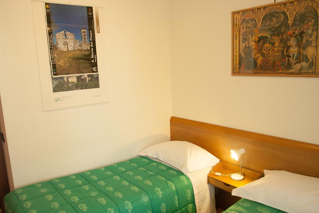 Appartamento Lombardi Riva del Garda Luaran gambar