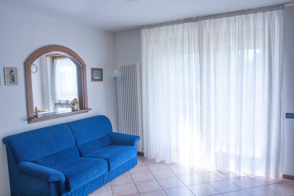 Appartamento Lombardi Riva del Garda Luaran gambar
