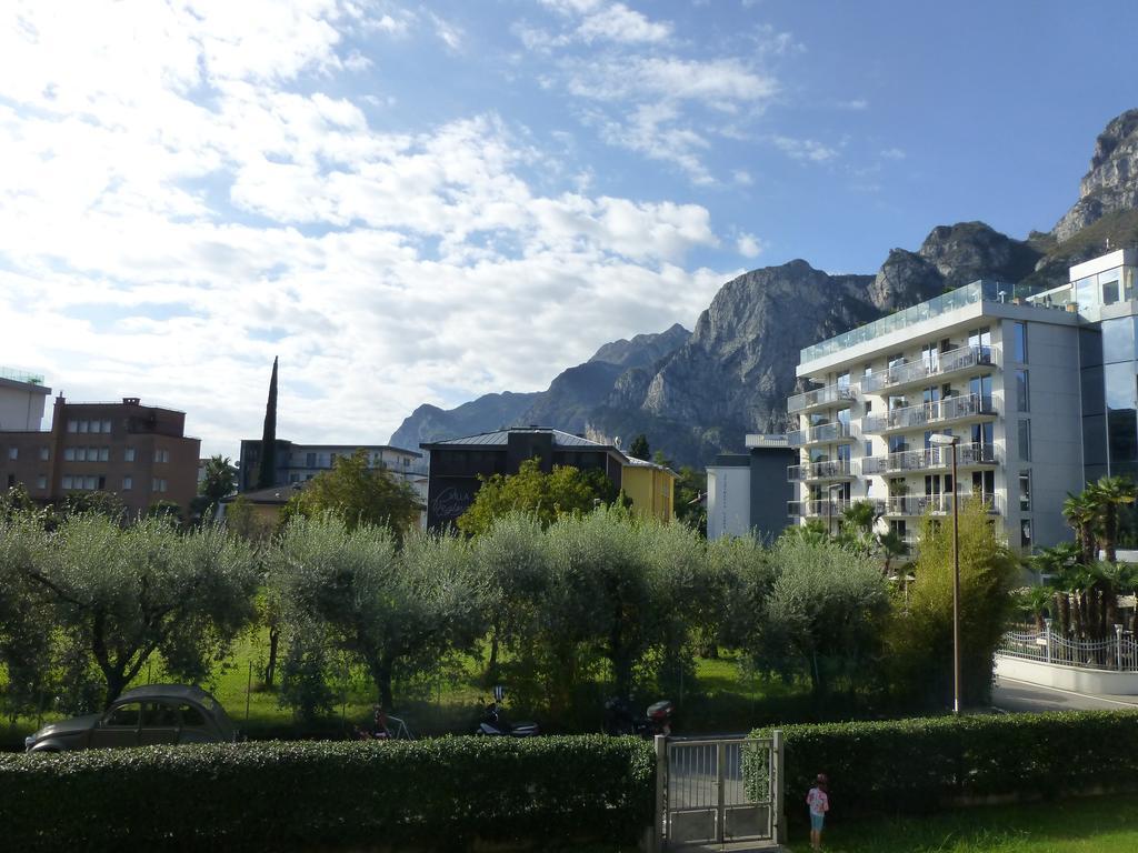 Appartamento Lombardi Riva del Garda Luaran gambar